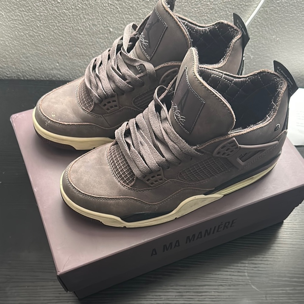 Air Jordan 4 A Ma Maniere Violet Ore